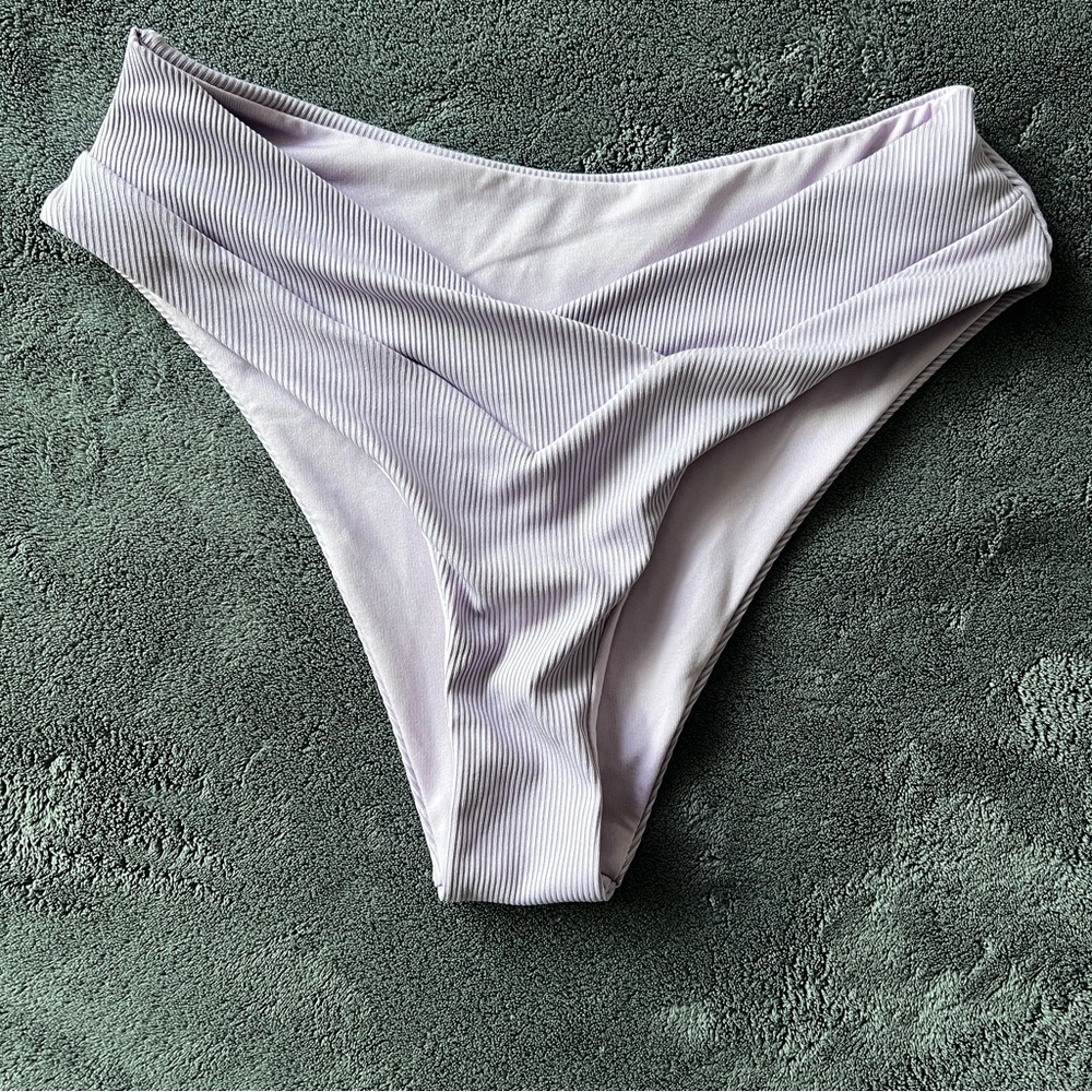 🔥Lavender Bikini Bottom